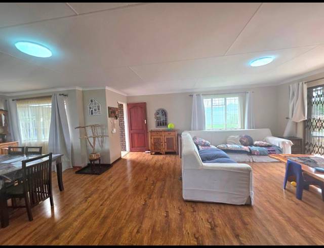 3 BEDROOM HOUSE FOR SALE IN VAN DYK PARK